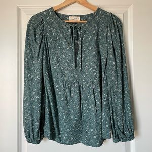 Universal Thread top